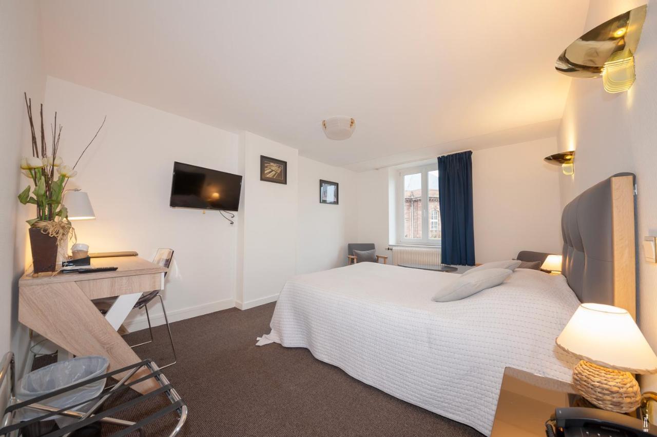 Relais Lorraine Alsace Pere & Fils Hotell Raon-lʼÉtape Exteriör bild