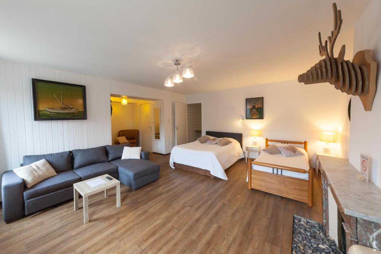 Relais Lorraine Alsace Pere & Fils Hotell Raon-lʼÉtape Exteriör bild