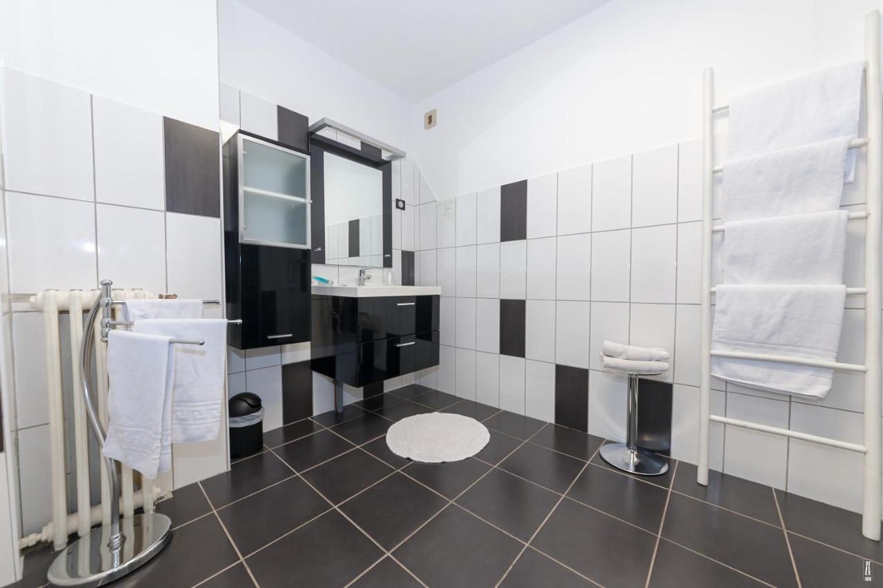 Relais Lorraine Alsace Pere & Fils Hotell Raon-lʼÉtape Exteriör bild